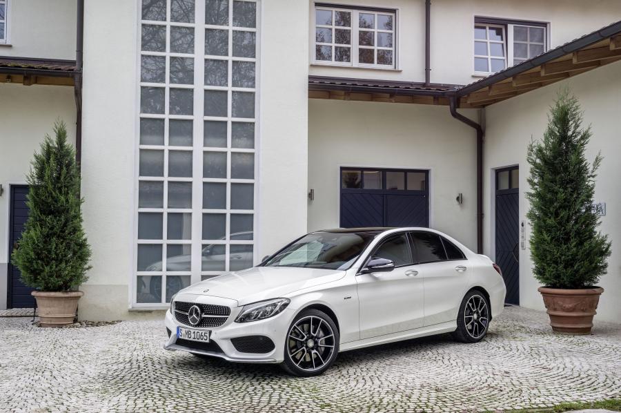  Mercedes-Benz C450 AMG Sport 2015 года  (фото 13 из 31)